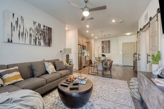 Infinity at the Rim in San Antonio, TX - Building Photo - Building Photo