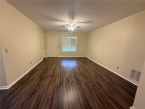 1406 Willard St in Springdale, AR - Building Photo - Building Photo