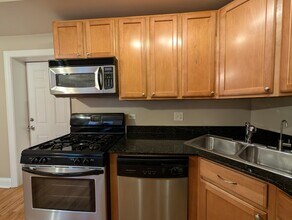 6812 N Wayne Ave in Chicago, IL - Building Photo - Building Photo