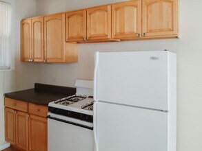 5208 N Leavitt St, Unit 2 in Chicago, IL - Foto de edificio - Building Photo