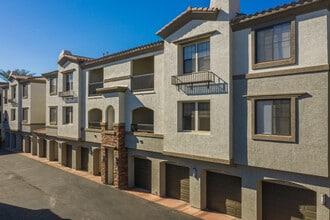 Zone Luxe Apartments in Glendale, AZ - Building Photo - Building Photo