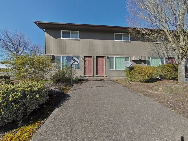 property at 945 22nd Ave SW