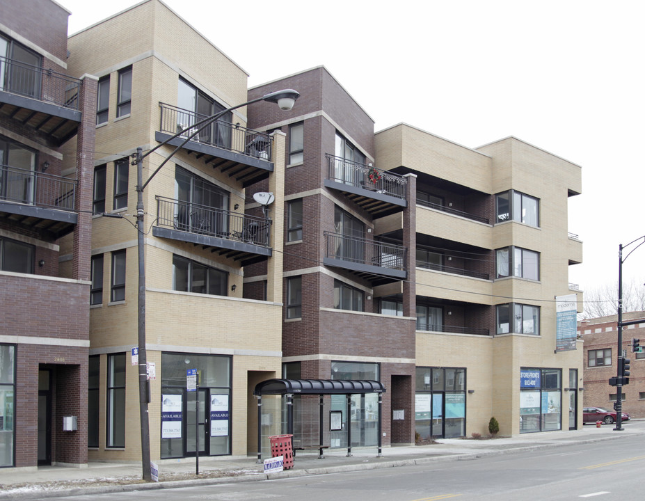 2804 W Chicago Ave in Chicago, IL - Building Photo