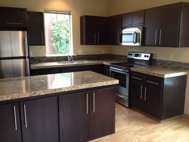 property at 711-719 E 24th Ave