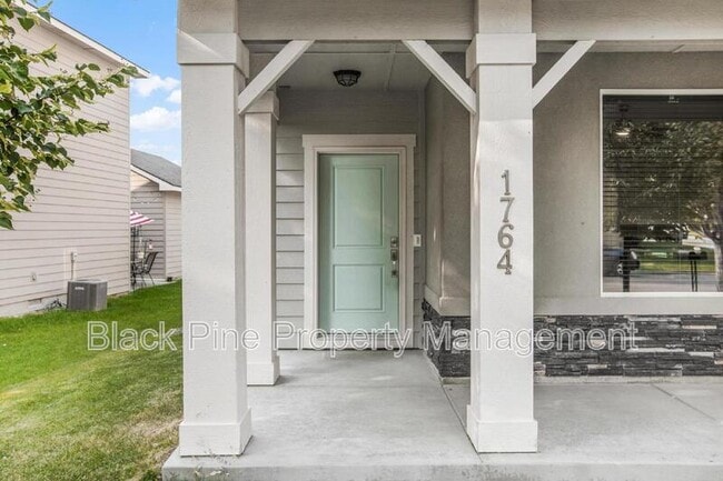 1764 W Heavy Timber Dr in Meridian, ID - Building Photo - Building Photo