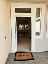 5977 Whisperlodge Way in Roseville, CA - Building Photo - Building Photo