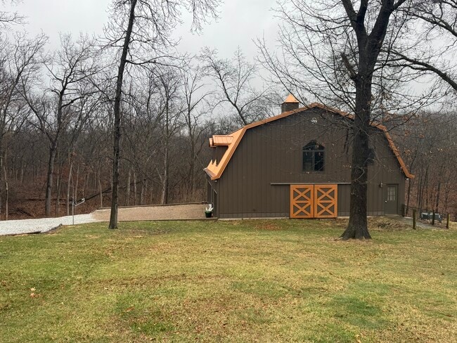 property at 324 Messenger Rd