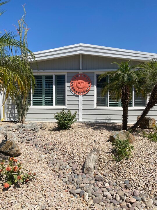 73286 Adobe Springs Dr in Palm Desert, CA - Building Photo