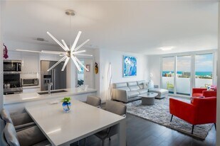 90 Alton Rd in Miami Beach, FL - Building Photo