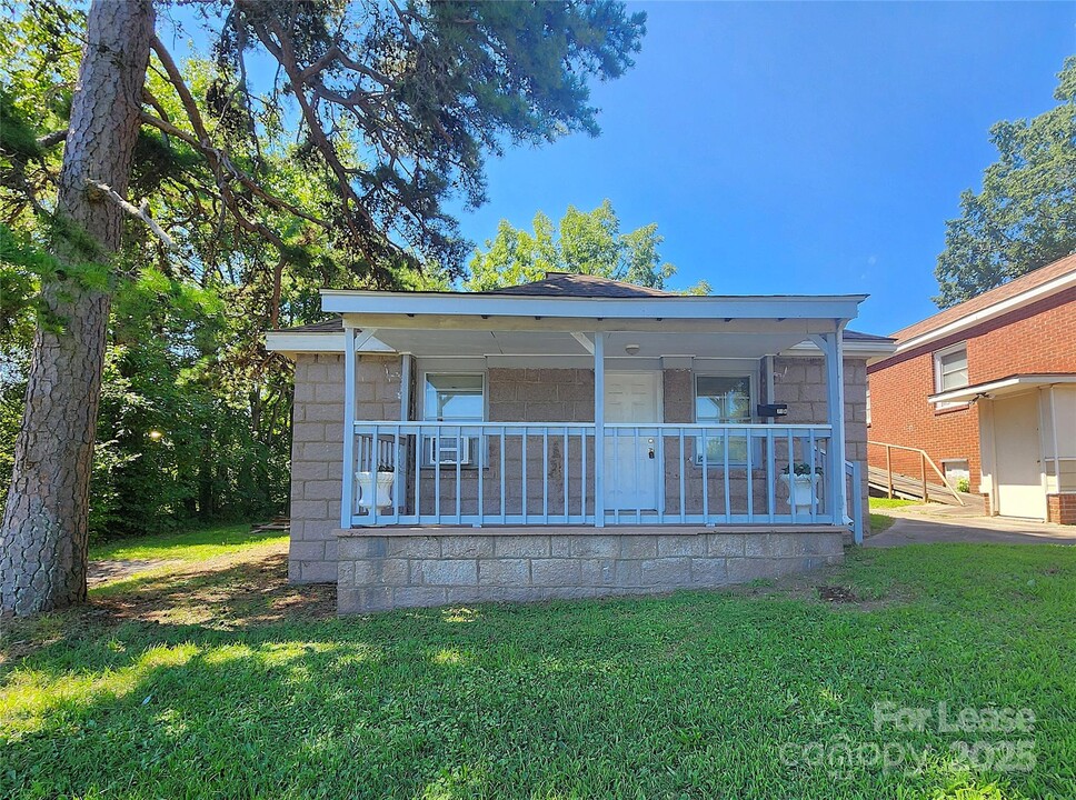 714 S Harding Ave in Kannapolis, NC - Building Photo
