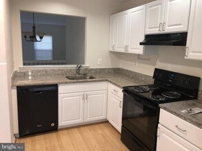 13906 Gunners Pl in Centreville, VA - Building Photo - Building Photo