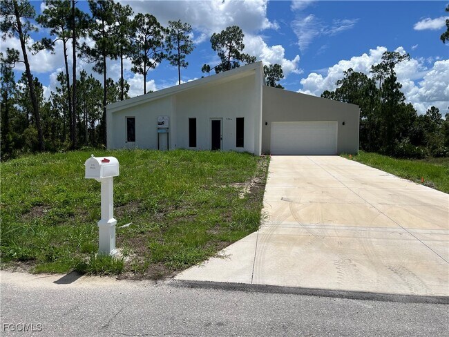 property at 1206 Lake Ave