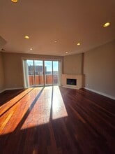 2358 W School St in Chicago, IL - Building Photo - Building Photo