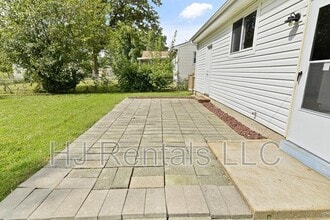 532 Holiday Ave in Hazelwood, MO - Building Photo - Building Photo