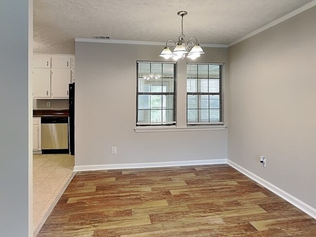 6199 Havana St in Forest Park, GA - Building Photo - Building Photo