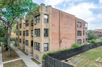 300 E 78th St in Chicago, IL - Foto de edificio - Building Photo