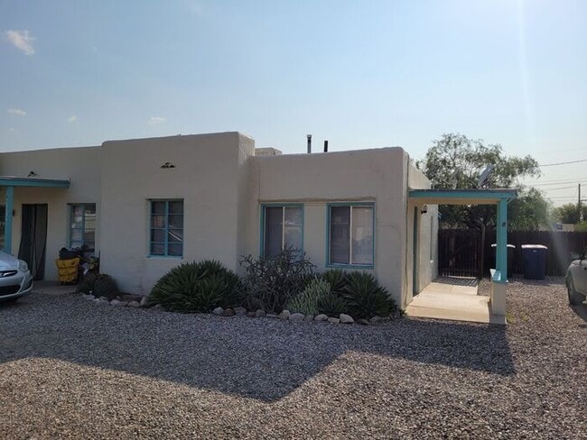 property at 2537 N Columbus Blvd