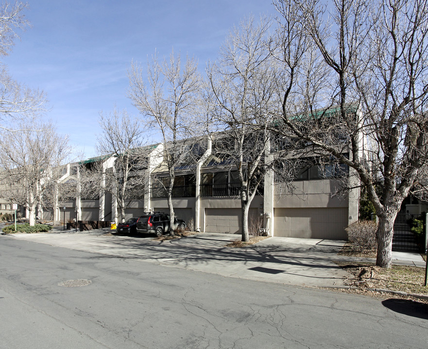 960 Pennsylvania St in Denver, CO - Building Photo