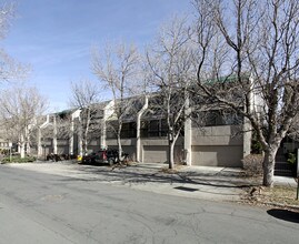 960 Pennsylvania St in Denver, CO - Building Photo - Building Photo