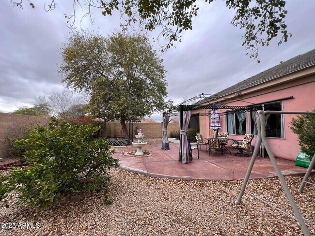 16195 W Glenrosa Ave in Goodyear, AZ - Building Photo - Building Photo