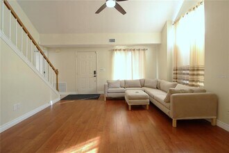 2210 Maryday Ct in Orlando, FL - Building Photo - Building Photo