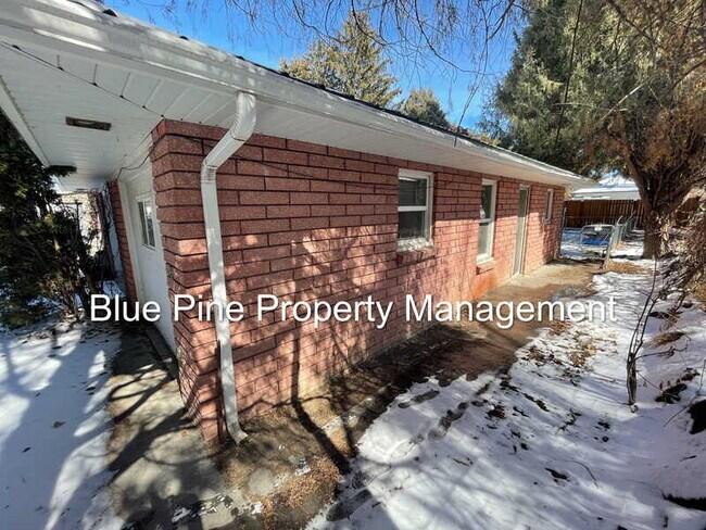 598 W Center St in Blackfoot, ID - Building Photo - Building Photo