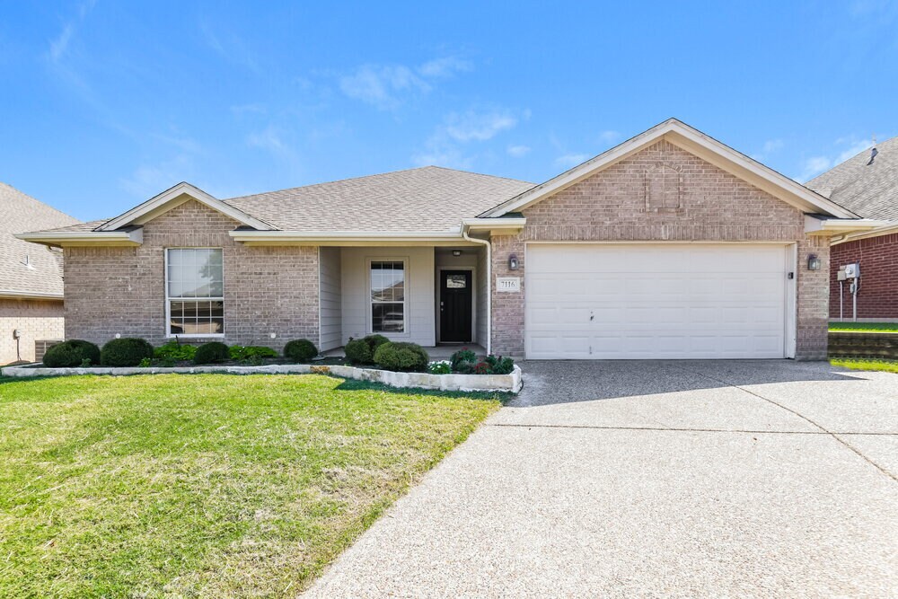 7116 Cattle Dr in Fort Worth, TX - Foto de edificio