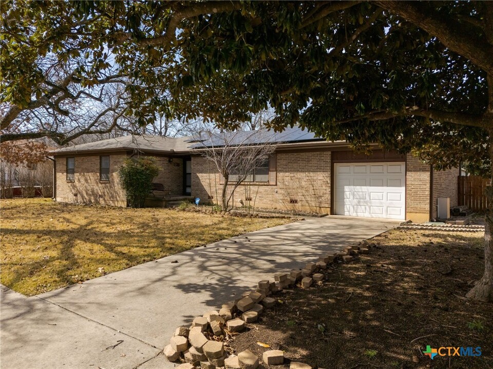 204 Oak St in Copperas Cove, TX - Building Photo