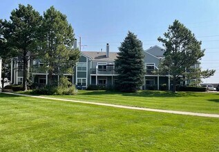 7466 Singing Hills Dr, Unit Condo in Boulder, CO - Building Photo - Building Photo