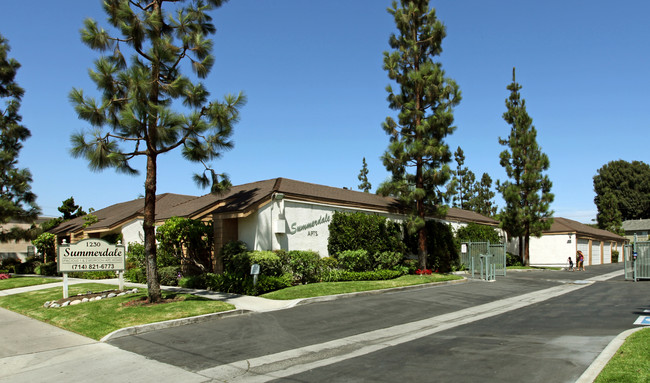 Summerdale Apartments in Anaheim, CA - Building Photo - Building Photo