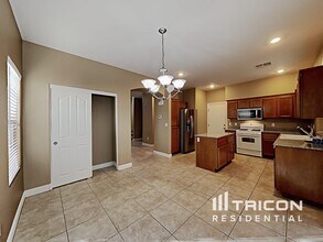 143 Manor House Ave in Las Vegas, NV - Building Photo - Building Photo