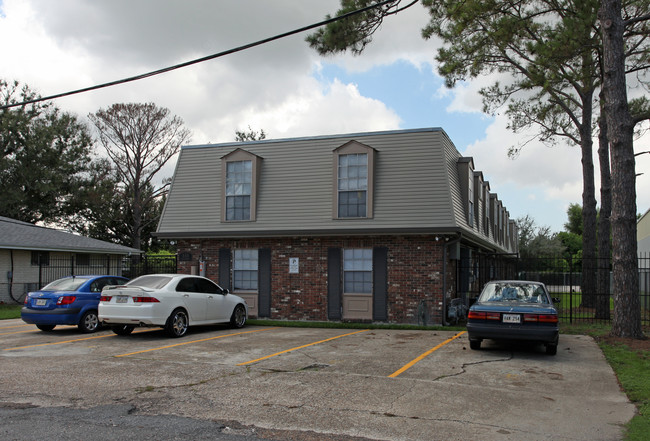 410 27th St in Gretna, LA - Building Photo - Building Photo