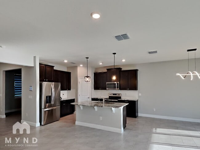 2530 Chapel Oak Bnd in Wesley Chapel, FL - Building Photo - Building Photo