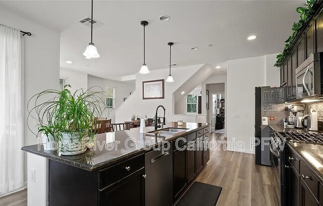 22160 Barrington Way in Santa Clarita, CA - Building Photo - Building Photo
