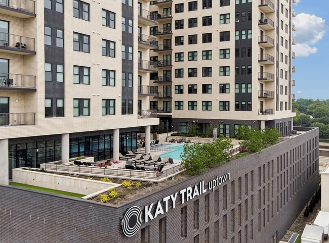Katy Trail Uptown Apartments
