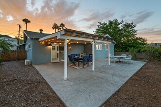 8543 Sandstone Dr in Santee, CA - Building Photo - Building Photo