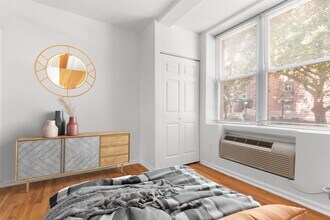 734 Adams St in Hoboken, NJ - Building Photo - Building Photo