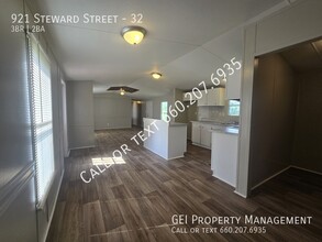 921 Steward St in Weaver, AL - Building Photo - Building Photo