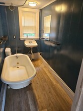 108 Pool St in Biddeford, ME - Foto de edificio - Building Photo