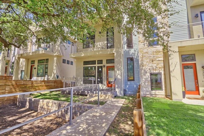 property at 2800 S 5th St