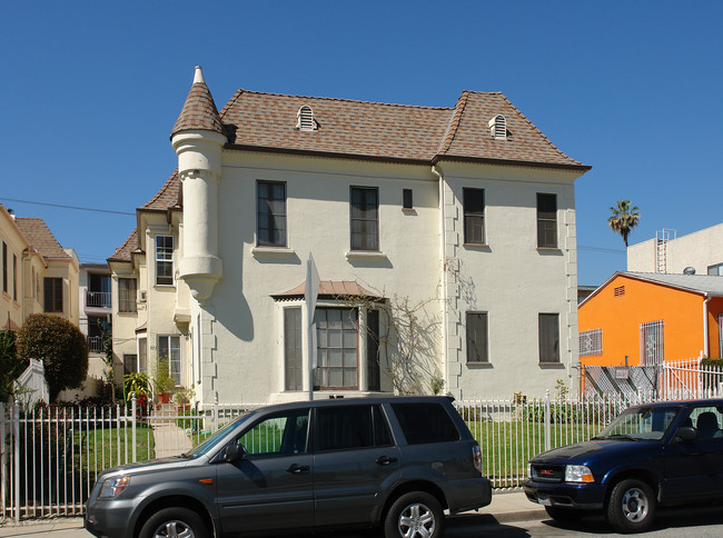 871 N Alexandria Ave in Los Angeles, CA - Building Photo - Building Photo