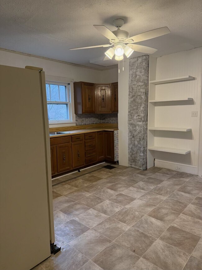 4722 Coal Heritage Rd in Bluefield, WV - Building Photo - Building Photo