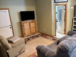 17 King Arthur Dr, Unit B in Farmington, NH - Building Photo - Building Photo