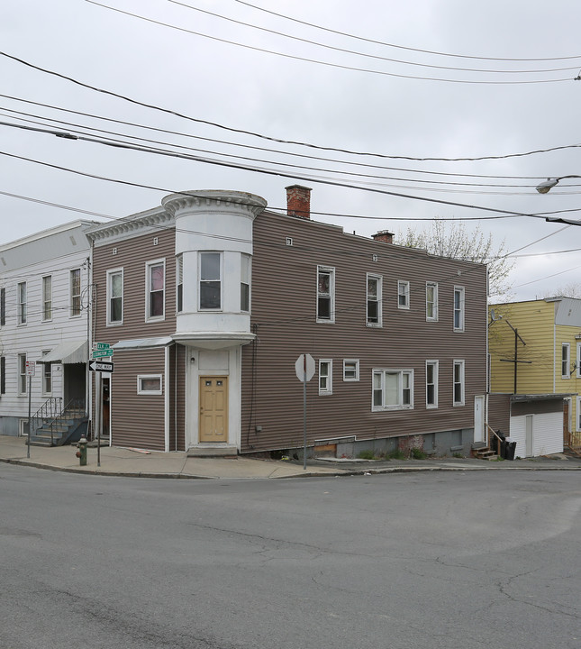 84 Lexington Ave in Albany, NY - Building Photo