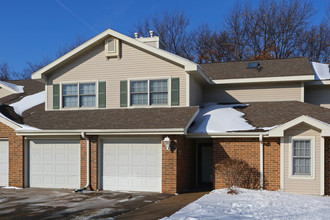 Forest Run Apartments in Madison, WI - Foto de edificio - Building Photo