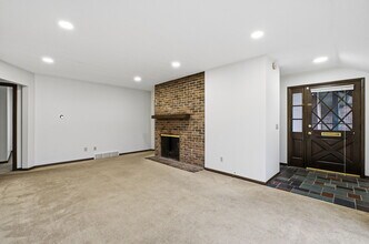 4554 Sandringham Dr in Columbus, OH - Building Photo - Building Photo