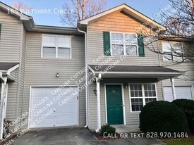 165 Wiltshire Cir in Fletcher, NC - Building Photo