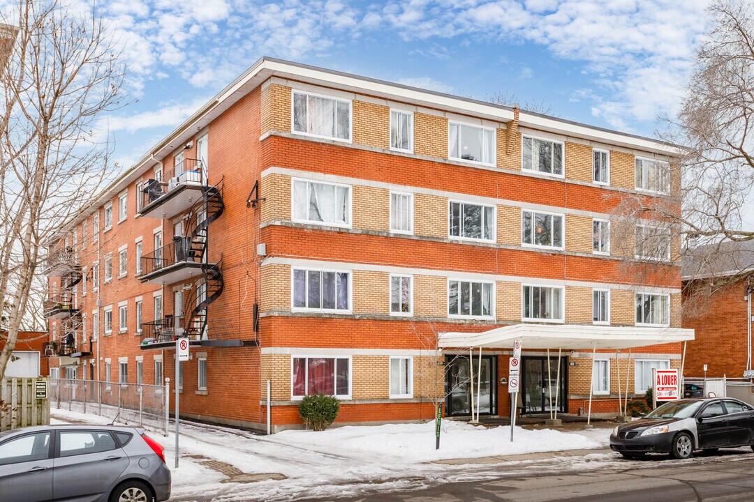 3515 Du Fort-Rolland St in Montréal, QC - Building Photo