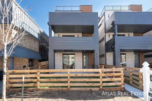 830 Cherry St in Denver, CO - Foto de edificio - Building Photo