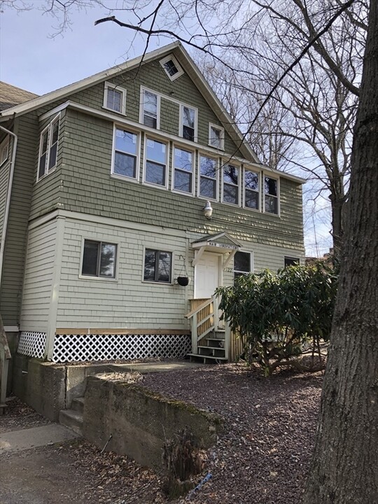 122 N Quinsigamond Ave-Unit -3 in Shrewsbury, MA - Building Photo